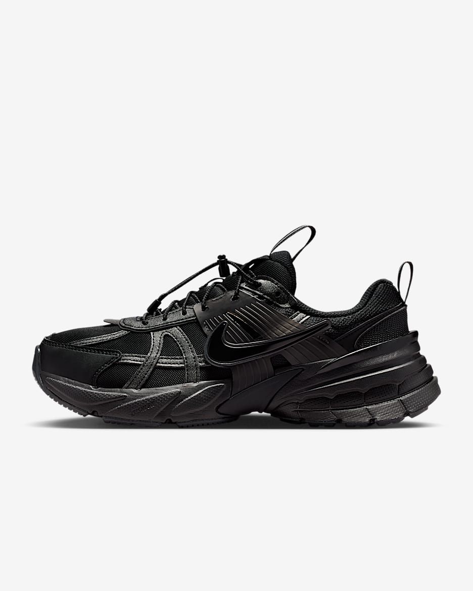 シューズ NIKE  V2K RUN Nike V2K Run Women's Shoes. Nike.com
